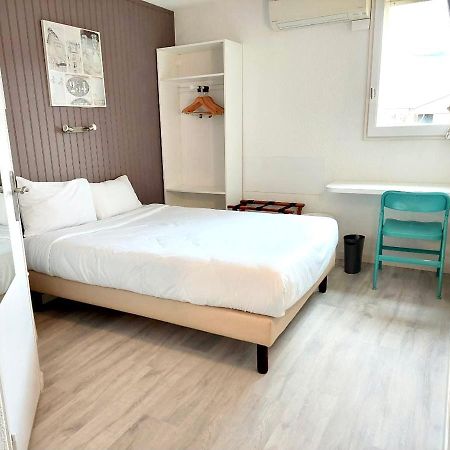 Logis Hotel- Hotel Restaurant Le Rialto Le Sequestre ภายนอก รูปภาพ
