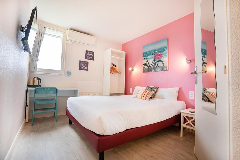 Logis Hotel- Hotel Restaurant Le Rialto Le Sequestre ภายนอก รูปภาพ