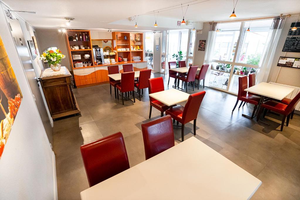 Logis Hotel- Hotel Restaurant Le Rialto Le Sequestre ภายนอก รูปภาพ