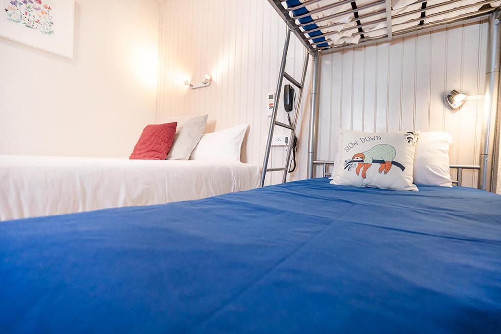 Logis Hotel- Hotel Restaurant Le Rialto Le Sequestre ภายนอก รูปภาพ