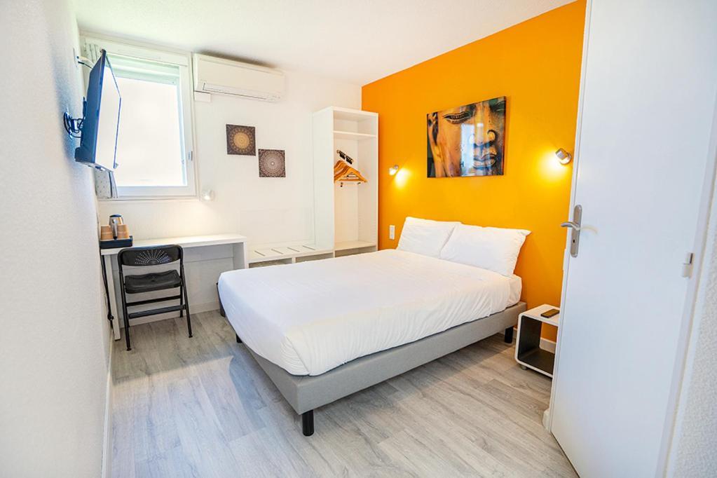 Logis Hotel- Hotel Restaurant Le Rialto Le Sequestre ภายนอก รูปภาพ