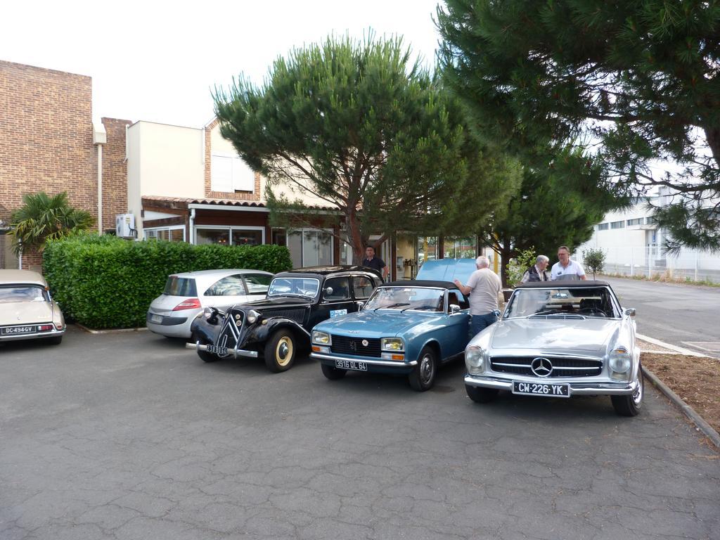 Logis Hotel- Hotel Restaurant Le Rialto Le Sequestre ภายนอก รูปภาพ