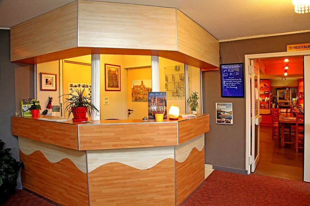 Logis Hotel- Hotel Restaurant Le Rialto Le Sequestre ภายนอก รูปภาพ