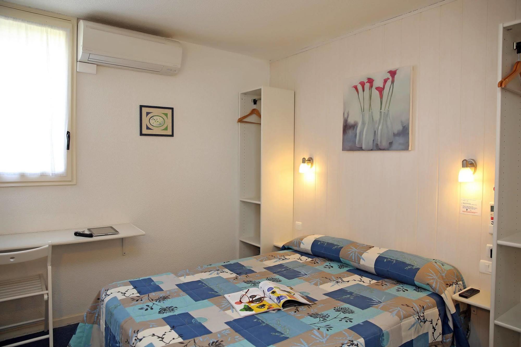 Logis Hotel- Hotel Restaurant Le Rialto Le Sequestre ภายนอก รูปภาพ