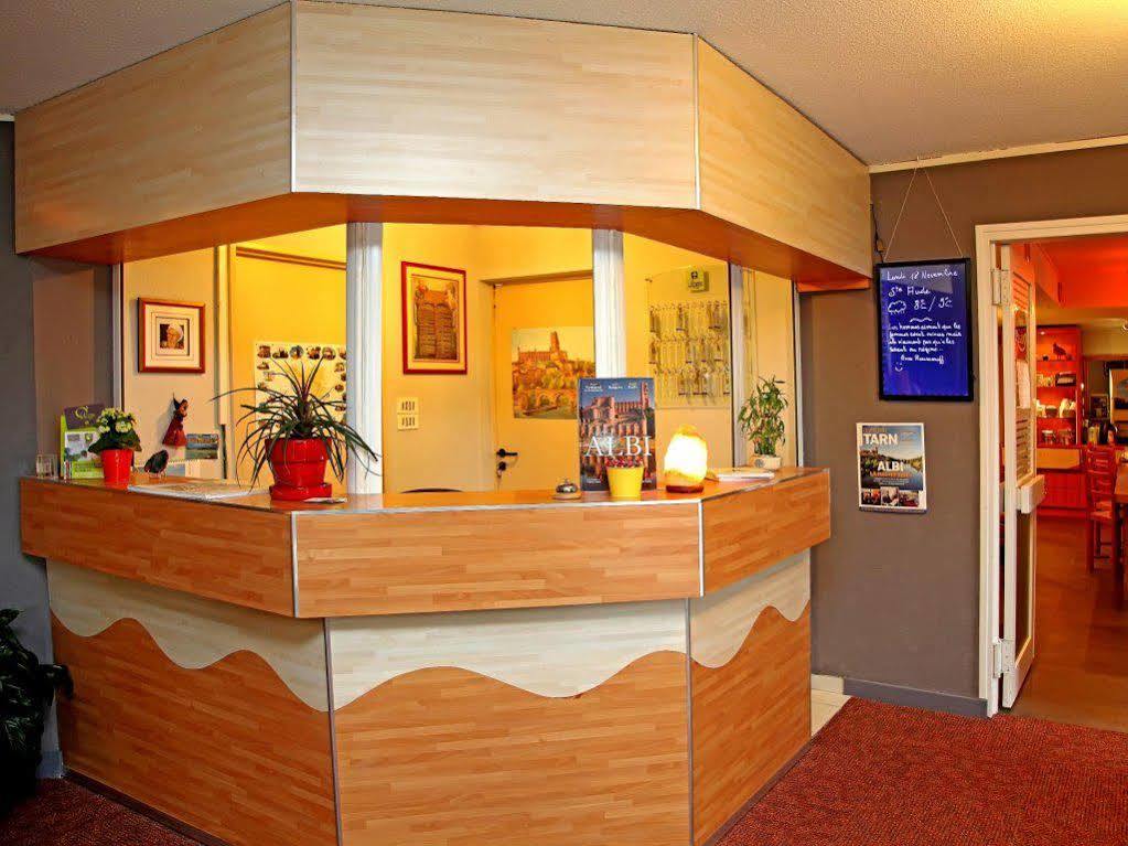 Logis Hotel- Hotel Restaurant Le Rialto Le Sequestre ภายนอก รูปภาพ