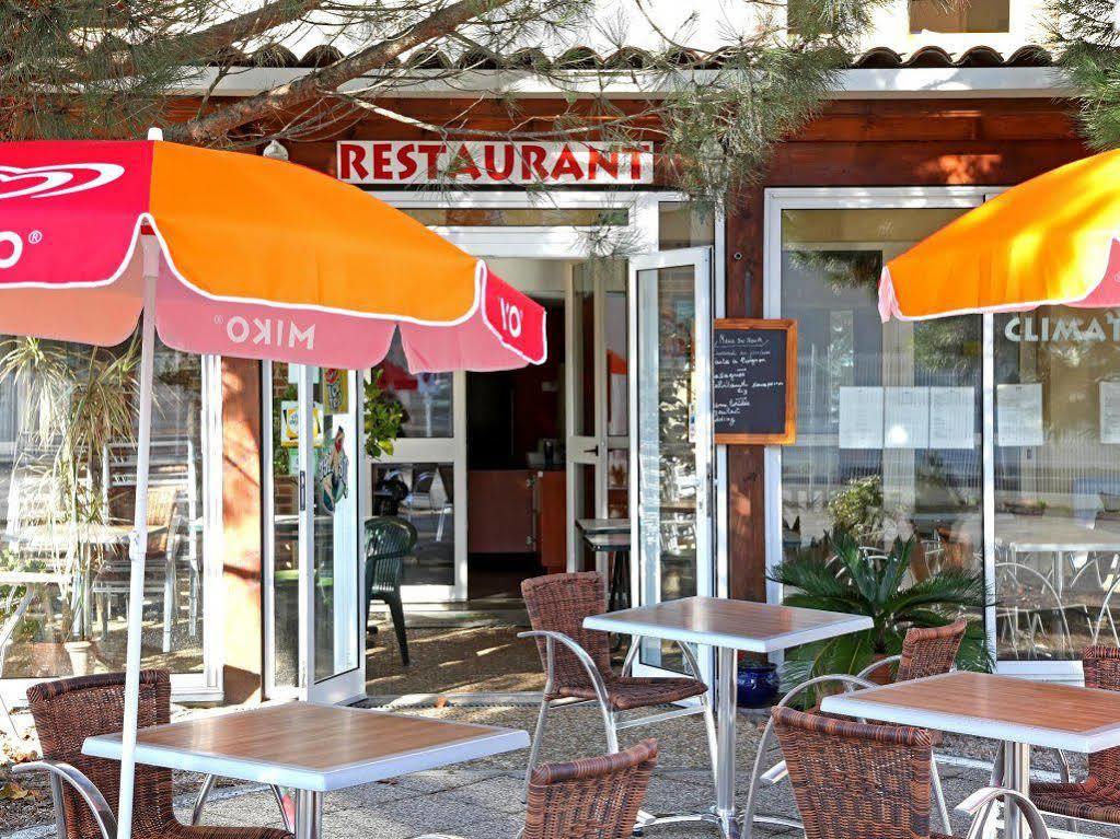 Logis Hotel- Hotel Restaurant Le Rialto Le Sequestre ภายนอก รูปภาพ