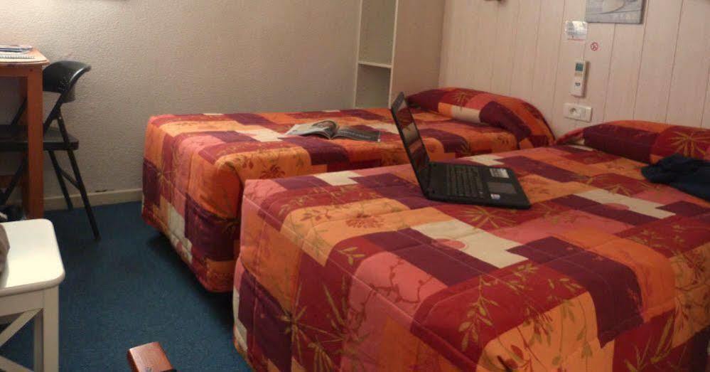 Logis Hotel- Hotel Restaurant Le Rialto Le Sequestre ภายนอก รูปภาพ