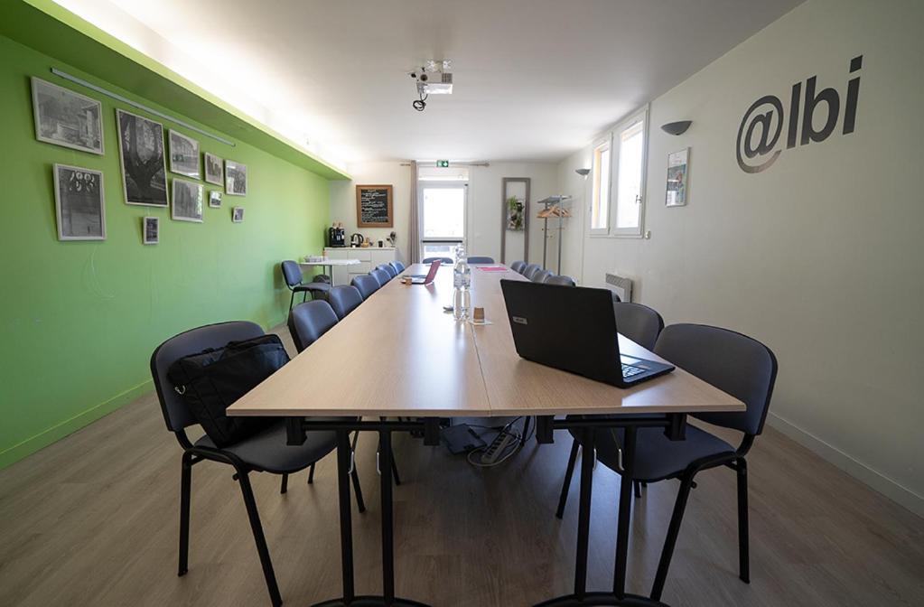 Logis Hotel- Hotel Restaurant Le Rialto Le Sequestre ภายนอก รูปภาพ